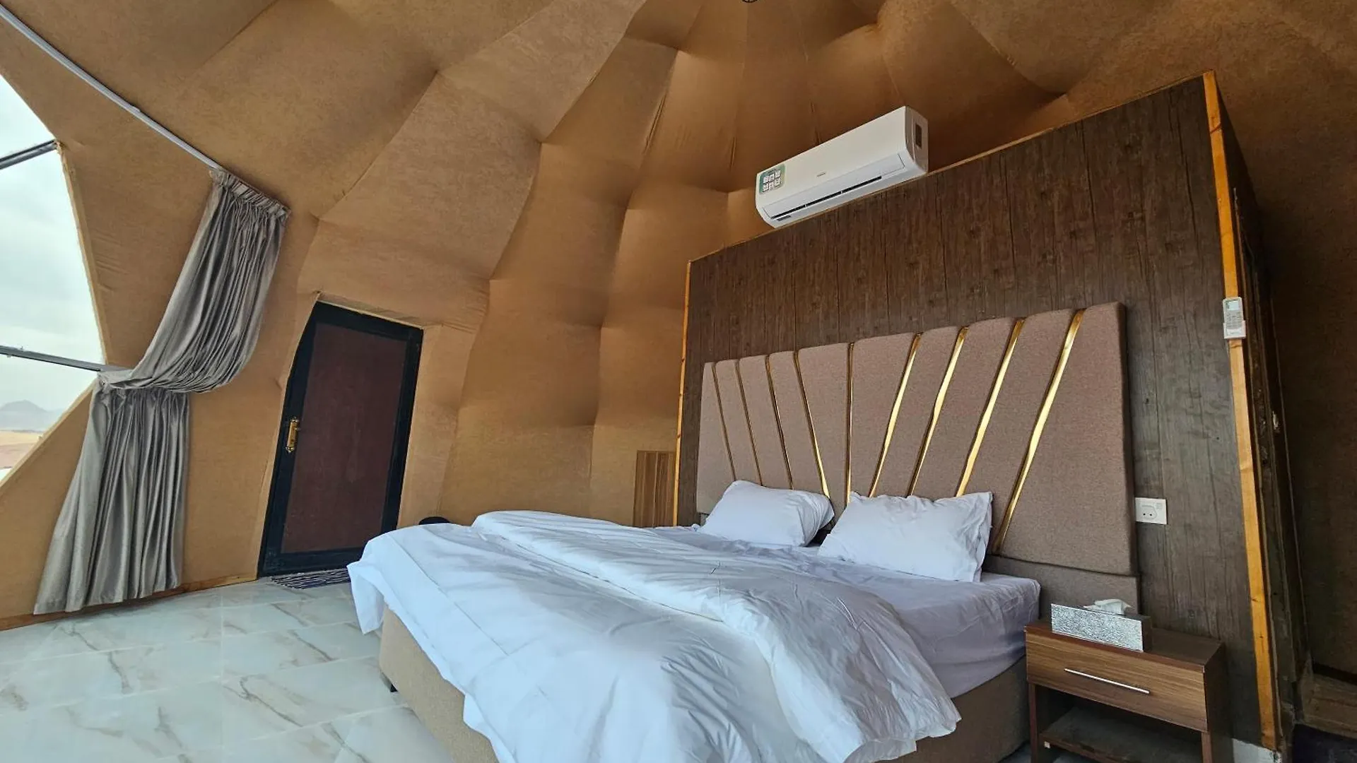 Wadi Rum صحراء وادي رم Akaba Jordania