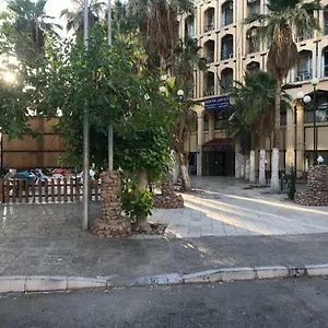 Qazar العقبة